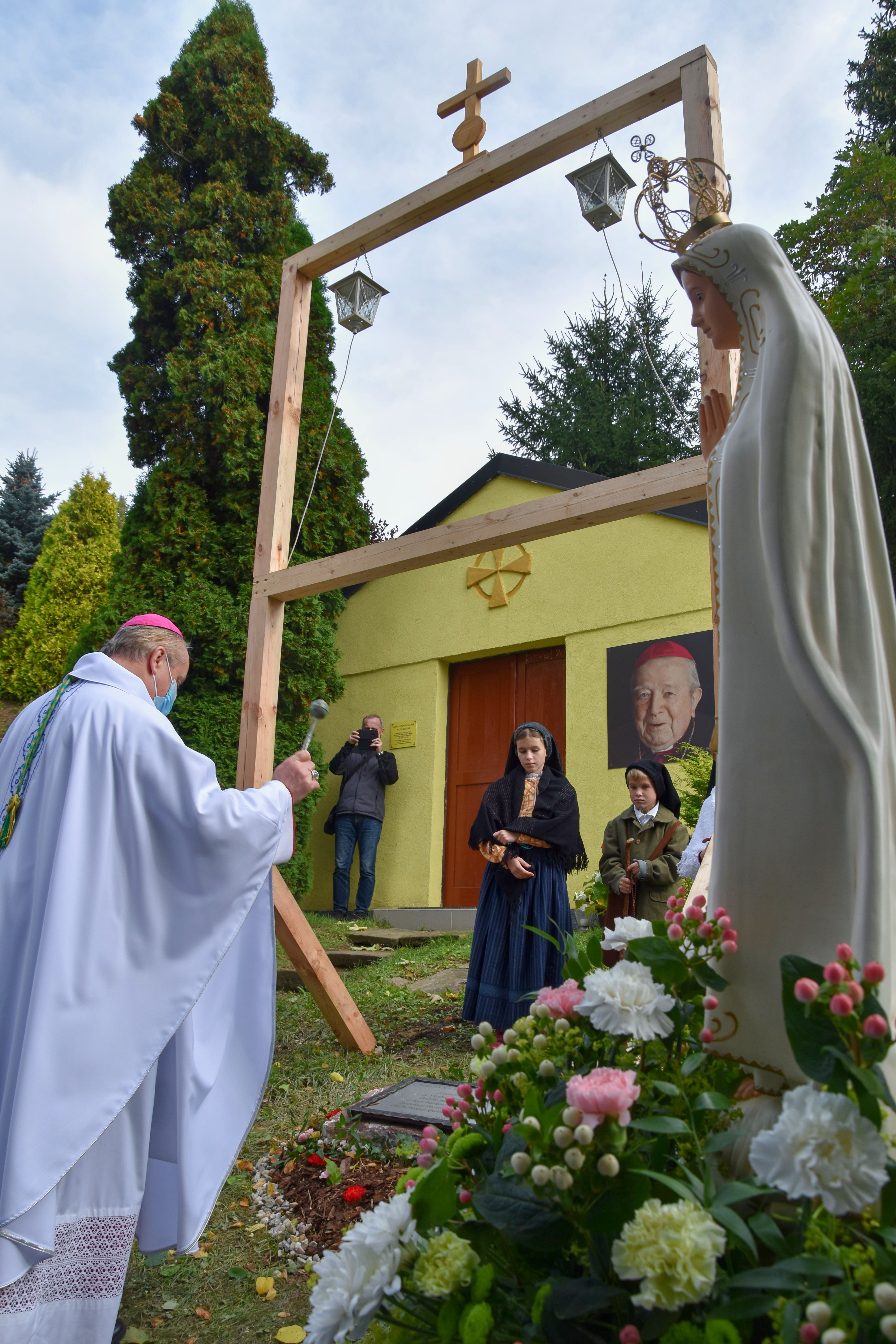 Mariánská konference s požehnáním základního kamene kaple Zjevení Capelinha pro východní Evropu