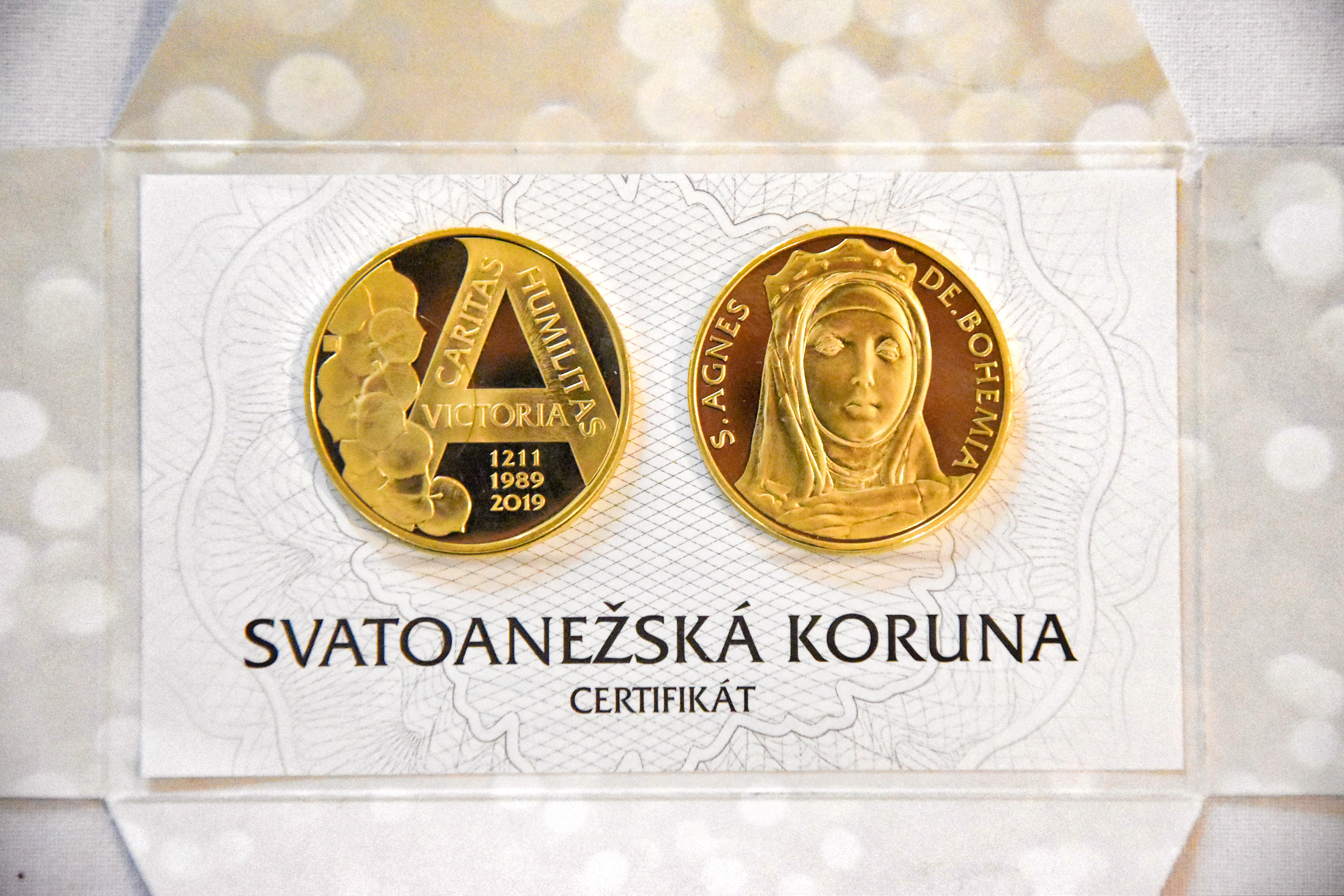 1. červnová mariánská sobota a zahájení rozdávání medailí Svatoanežské koruny.