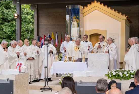 Posvěcení a inaugurace Capelinhy regionu zemí střední a východní Evropy